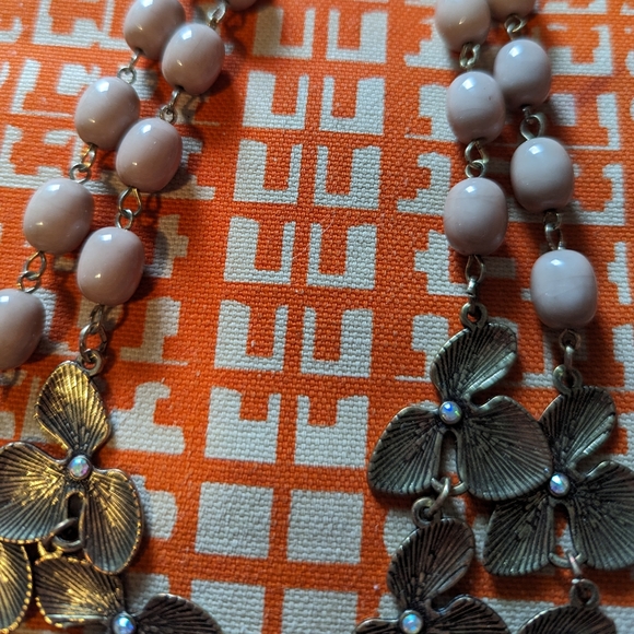 NY&C floral statement necklace with extra links - Picture 4 of 4